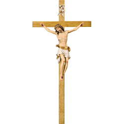 Cristo Pisa en cruz de roble